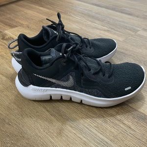 Nike flex sneakers size 7.5